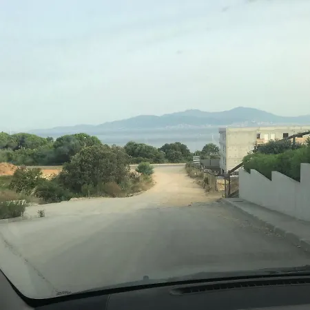Beautiful Apartment In Pietrosella With Sea View 公寓 *